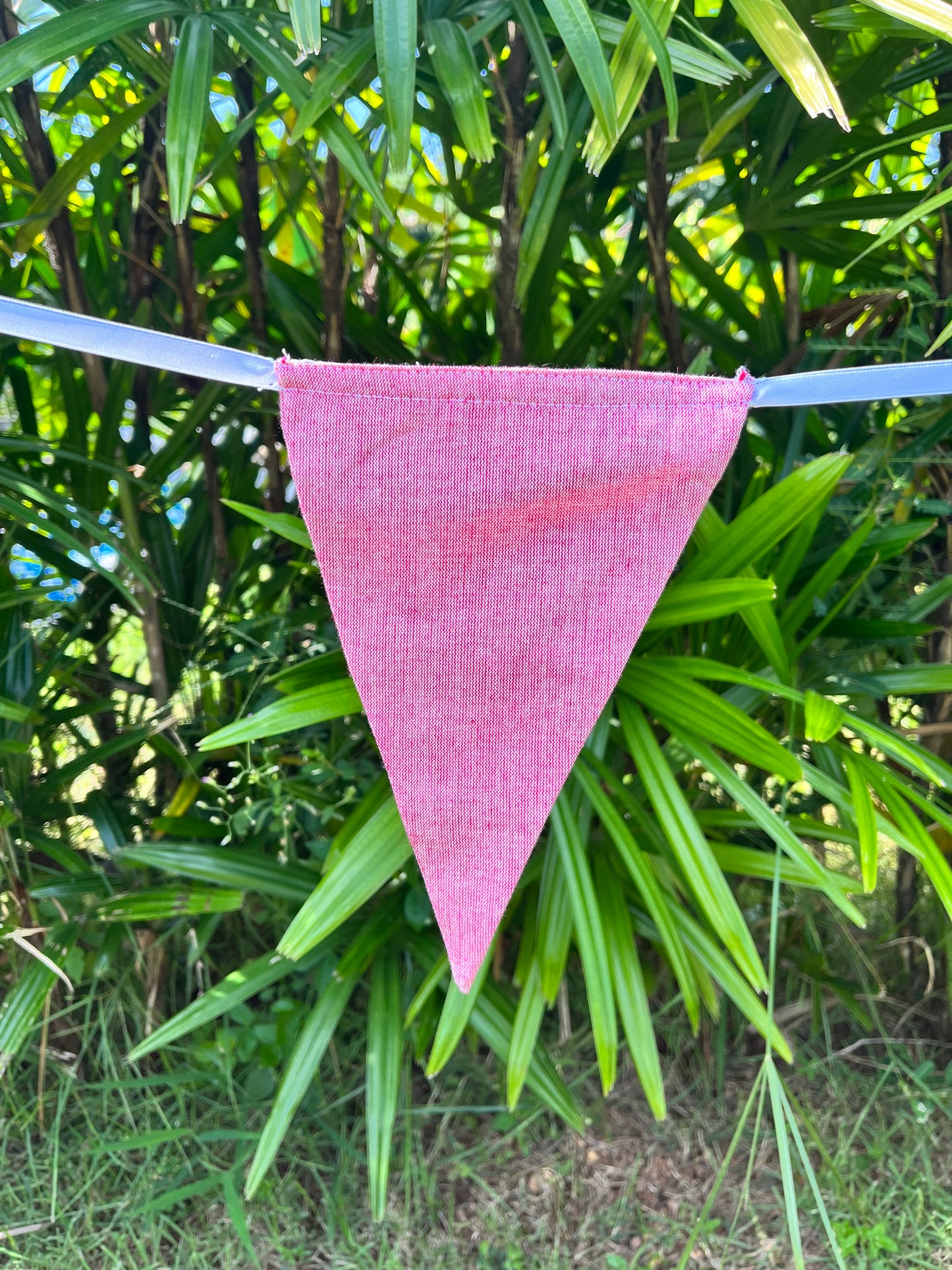 Amish cerise flag from Turquaz.